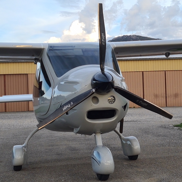FLIGHT DESIGN CTLS 3-blade propeller E-PROPS DURANDAL carbon 