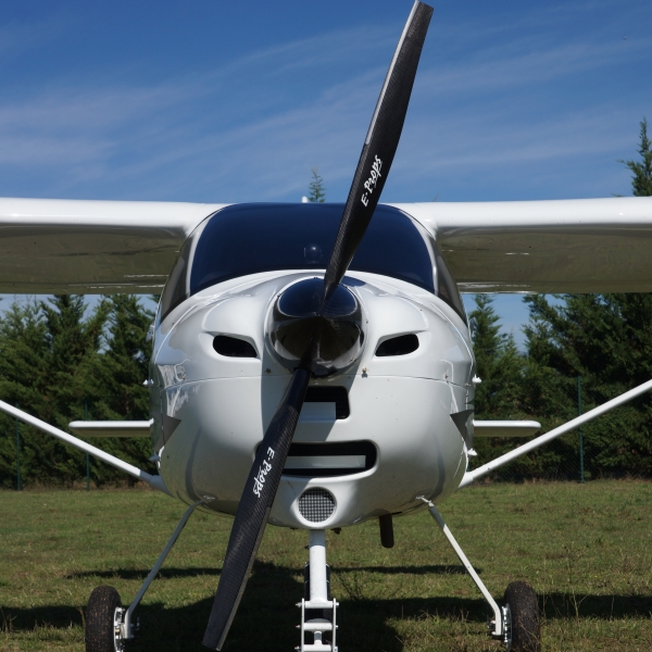 TECNAM P92  3-blade propeller E-PROPS DURANDAL carbon 