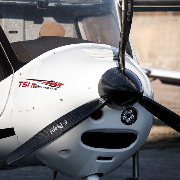 FLIGHT DESIGN CTSW 3-blade propeller E-PROPS GLORIEUSE carbon 
