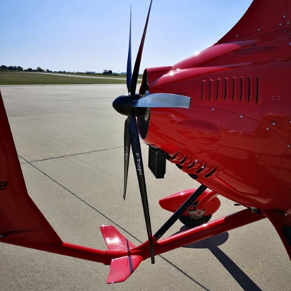NIKI Kallithea 6-blade propeller E-PROPS DURANDAL carbon 