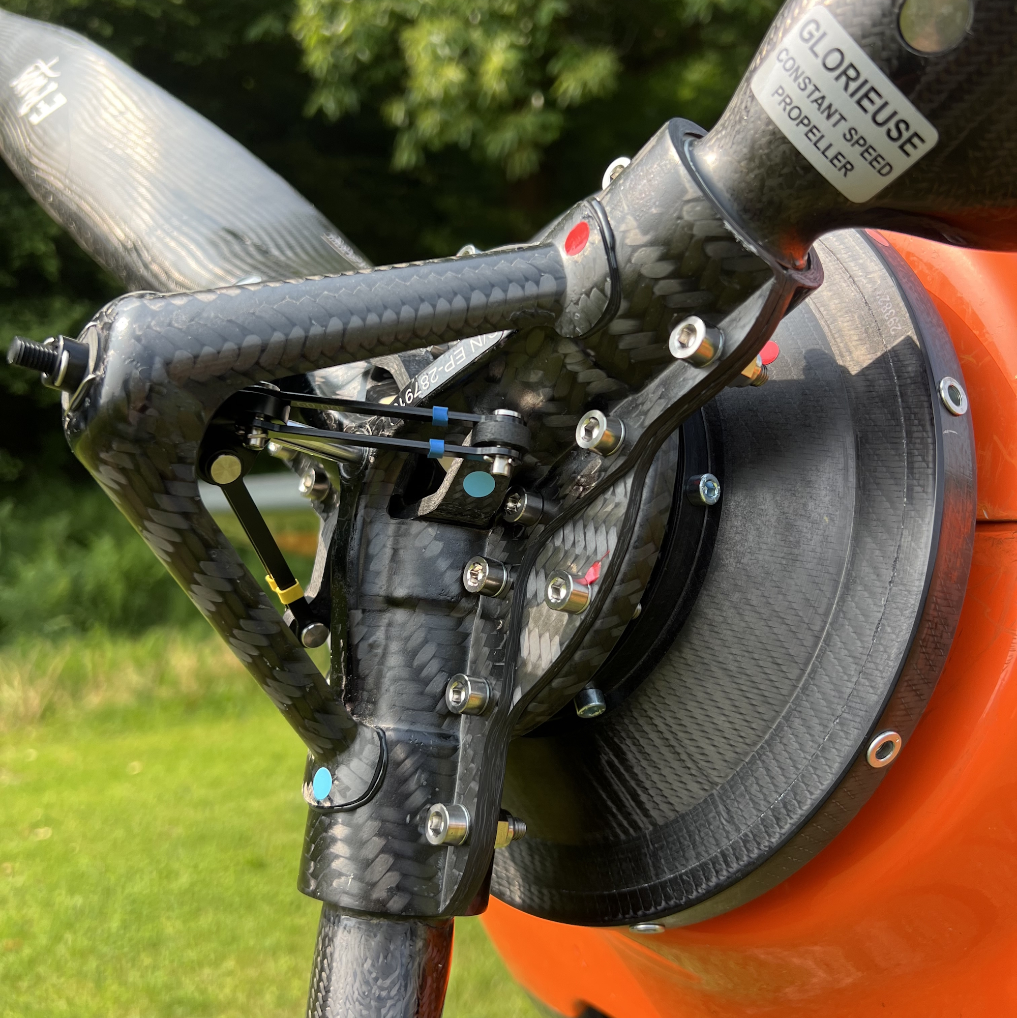 Détail d'un moyeu d'hélice E-Props en carbone